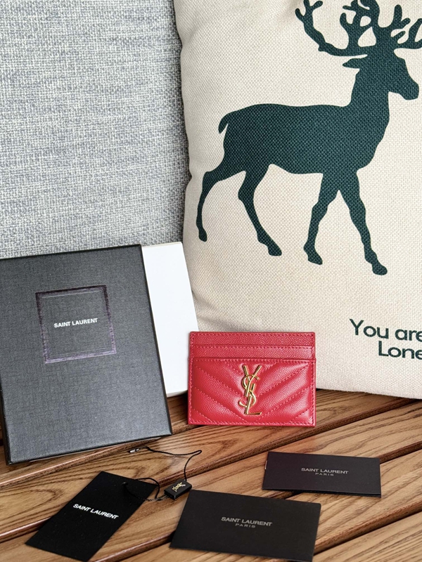 イヴサンローラン財布正面デザイン